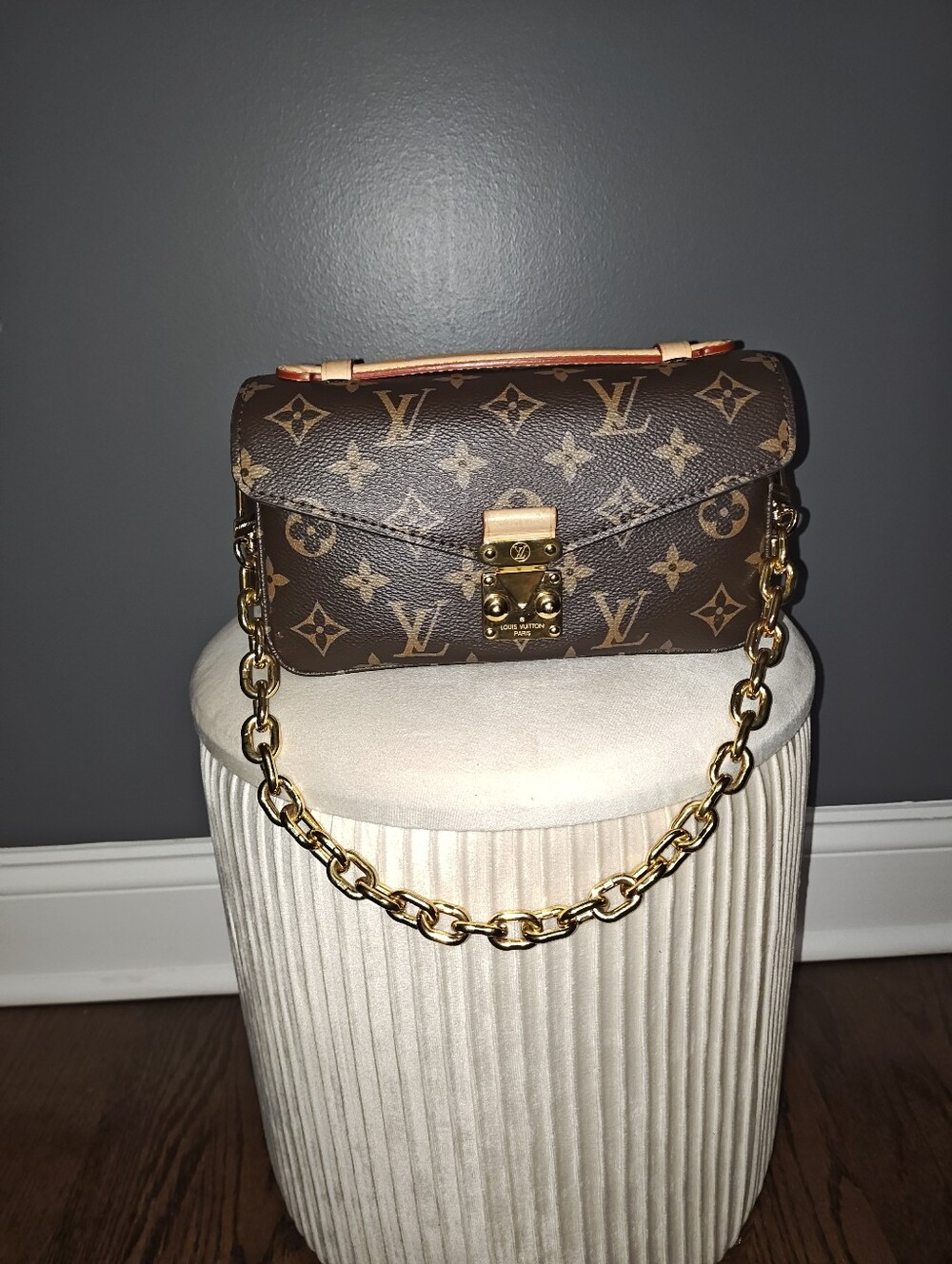 LV Metis Pochette